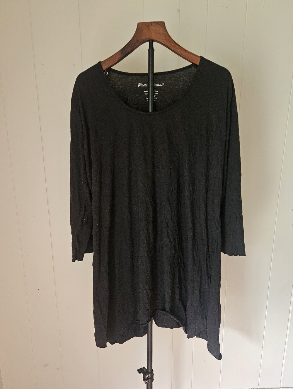 Pleats Collection Black Women’s Scoop Neck Tunic Top Size XL